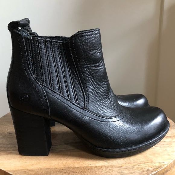 Born Shoes - Born Mireille classic leather boots
